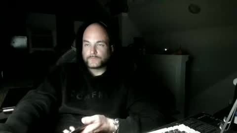 Snapshot of polisheaqle chatting on 09.20.25 polisheaqle online show from 09.20.25