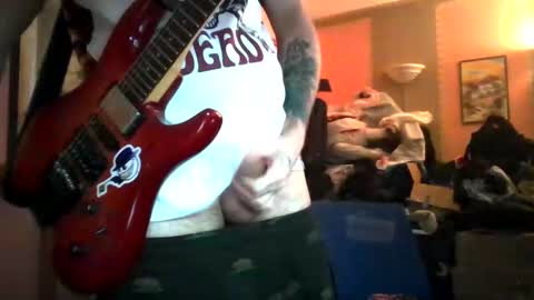 Snapshot of polishrifle3 chatting on 11.11.25 jaws online show from 11.11.25