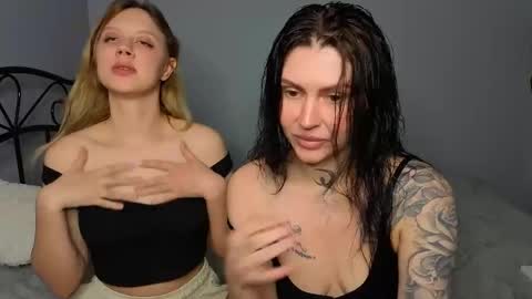 Snapshot of pollidollis chatting on 04.11.26 PolliNata online show from 04.11.26