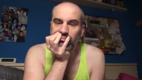 Snapshot of pollito1985 chatting on 03.21.26 DIEGO O DIEGUITO online show from 03.21.26