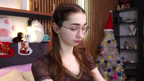 Polly online show from 12.22.25