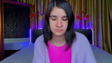 Polly online show from 11.26.25