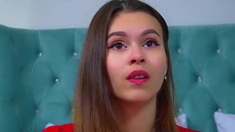 Snapshot of pollylanders chatting on 09.27.25 Polly online show from 09.27.25