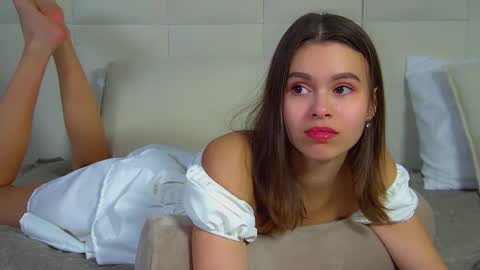 Polly online show from 02.25.26