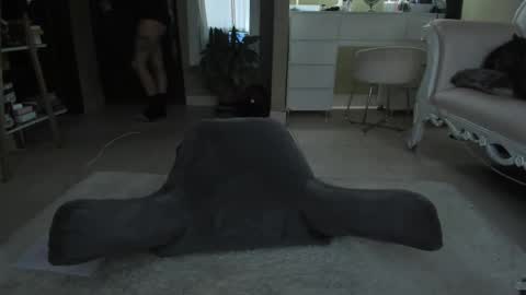  - Help me Reach 100 thumbs up  online show from 12.10.24