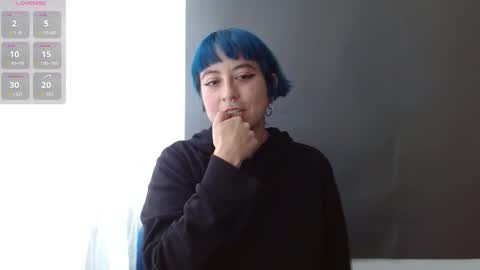 Poly online show from 03.04.26