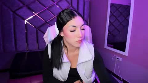 poly sasha  online show from 03.14.26