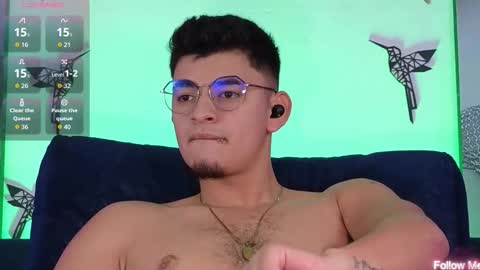 Snapshot of ponyo_1 chatting on 09.10.25 online show from 09.10.25