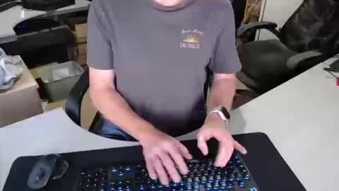 Snapshot of poodledude chatting on 10.20.25 Dave online show from 10.20.25