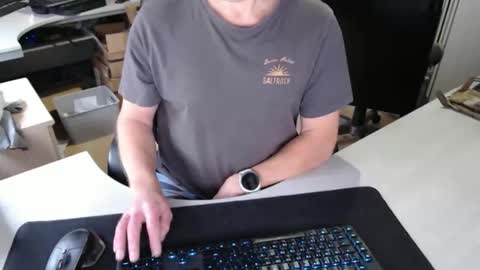 Snapshot of poodledude chatting on 10.21.25 Dave online show from 10.21.25