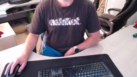 Snapshot of poodledude chatting on 10.30.25 Dave online show from 10.30.25