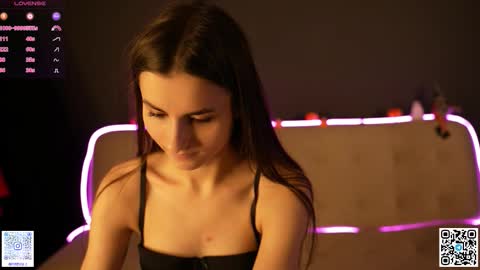 Snapshot of popityan chatting on 10.28.25 Louise see you on December 1 at 2200 UTC3 online show from 10.28.25