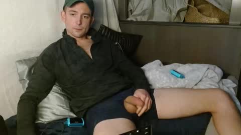 Snapshot of poppunk4life chatting on 02.27.25 Kyle online show from 02.27.25