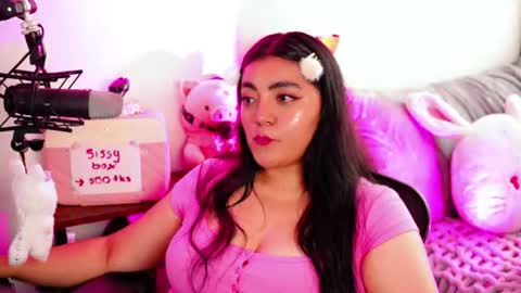 Poppy Kensington online show from 06.17.26