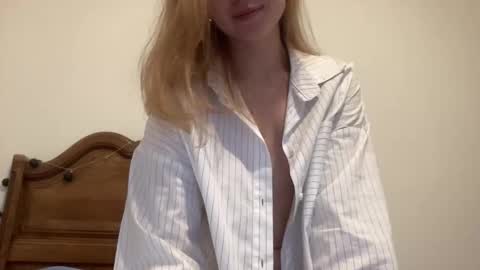 poppysweety422 online show from 10.09.25