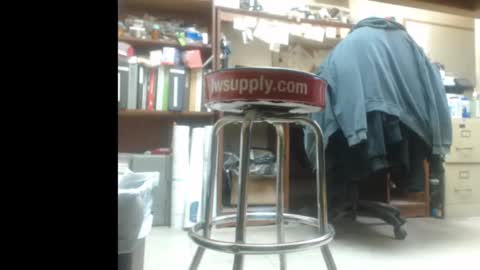 Snapshot of popstarbiker chatting on 02.19.25 Pop online show from 02.19.25