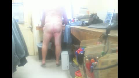 Snapshot of popstarbiker chatting on 11.25.25 Pop online show from 11.25.25