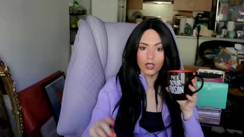 A cadia online show from 11.11.25