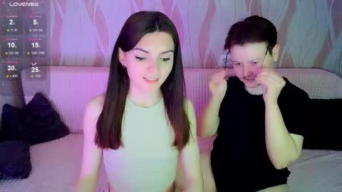 Snapshot of pornostendup chatting on 09.23.25 Ana and Tati online show from 09.23.25