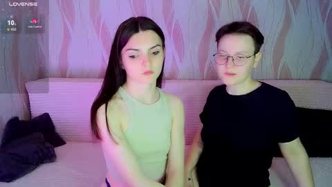 Snapshot of pornostendup chatting on 10.09.25 Ana and Tati online show from 10.09.25