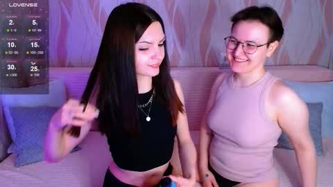 Snapshot of pornostendup chatting on 03.07.26 Ana and Tati online show from 03.07.26