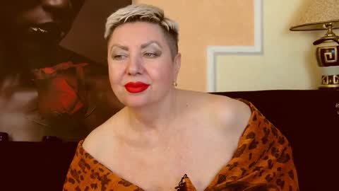 Snapshot of posh_lady chatting on 12.06.24 LADY POSH online show from 12.06.24