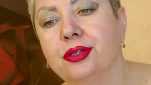 Snapshot of posh_lady chatting on 01.11.25 LADY POSH online show from 01.11.25