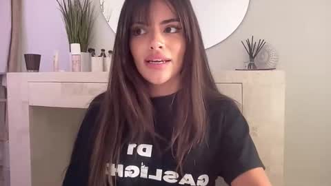 Selena online show from 10.22.25