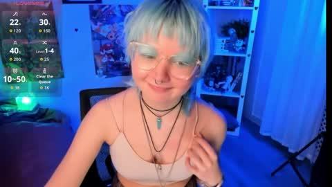 Snapshot of powderofgun chatting on 04.15.26 powderofgun online show from 04.15.26