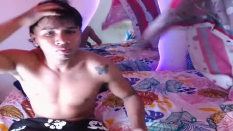 ALEX Y ALEXA online show from 10.27.25