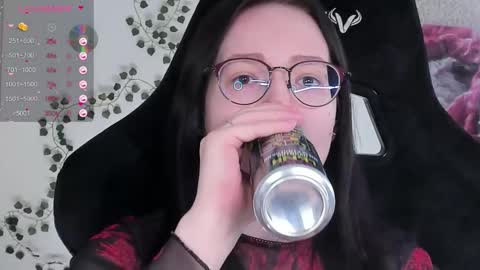 Snapshot of power_robynn chatting on 03.04.26 Robyn online show from 03.04.26