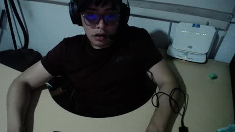 powerfulzeus2 online show from 09.10.25