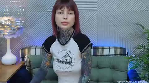 Snapshot of powerrr_ chatting on 02.20.26 Lola online show from 02.20.26