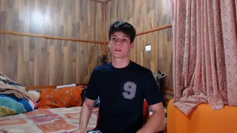 chris independent  online show from 02.12.25