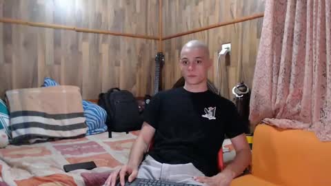 chris independent  online show from 02.18.25