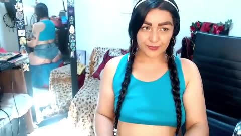 Snapshot of ppepittaaredd chatting on 12.25.24 maryana online show from 12.25.24