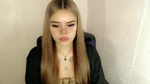 Snapshot of preciousangel69xxx chatting on 02.28.25 MAXXINE online show from 02.28.25