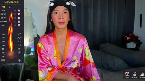 Snapshot of preciousjuliats chatting on 10.23.25 Julia Flores online show from 10.23.25