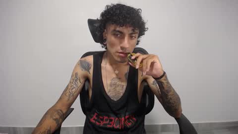 Plux online show from 02.12.25