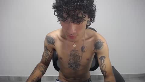 Plux online show from 02.17.25