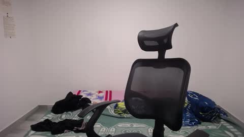 Plux online show from 10.17.25