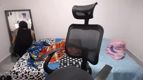 Plux online show from 11.30.25