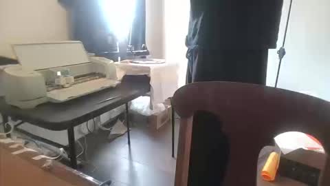 Libra Lamont online show from 10.11.25