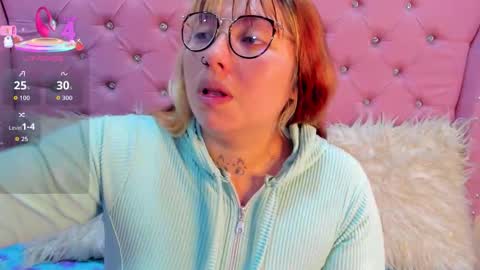 Pretti Violet online show from 11.18.25