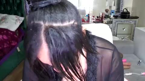 Yasmine pretty online show from 01.23.25