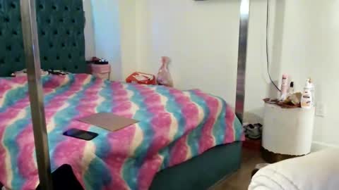 Yasmine pretty online show from 01.07.26