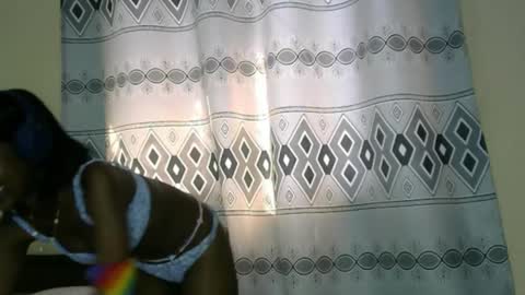 Snapshot of pretty__lisa chatting on 12.23.25 pretty__lisa online show from 12.23.25