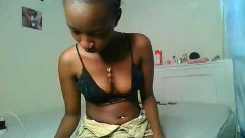 pretty__lisa online show from 05.26.26