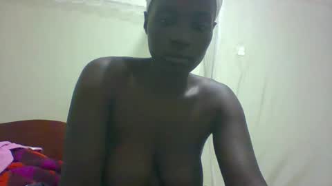 Snapshot of pretty_betty_ chatting on 02.04.25 pretty_betty_ online show from 02.04.25