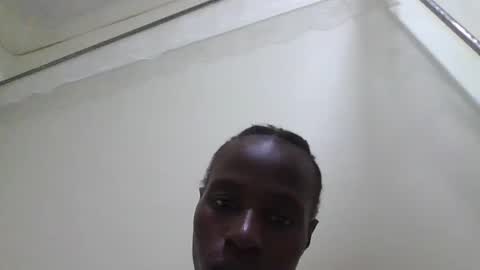 Snapshot of pretty_betty_ chatting on 02.18.25 pretty_betty_ online show from 02.18.25